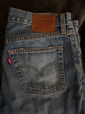 Levi's women’s 501  Light Blue Relaxed Jeans